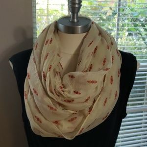 🌷Charlotte Russe Infinity Scarf🌷